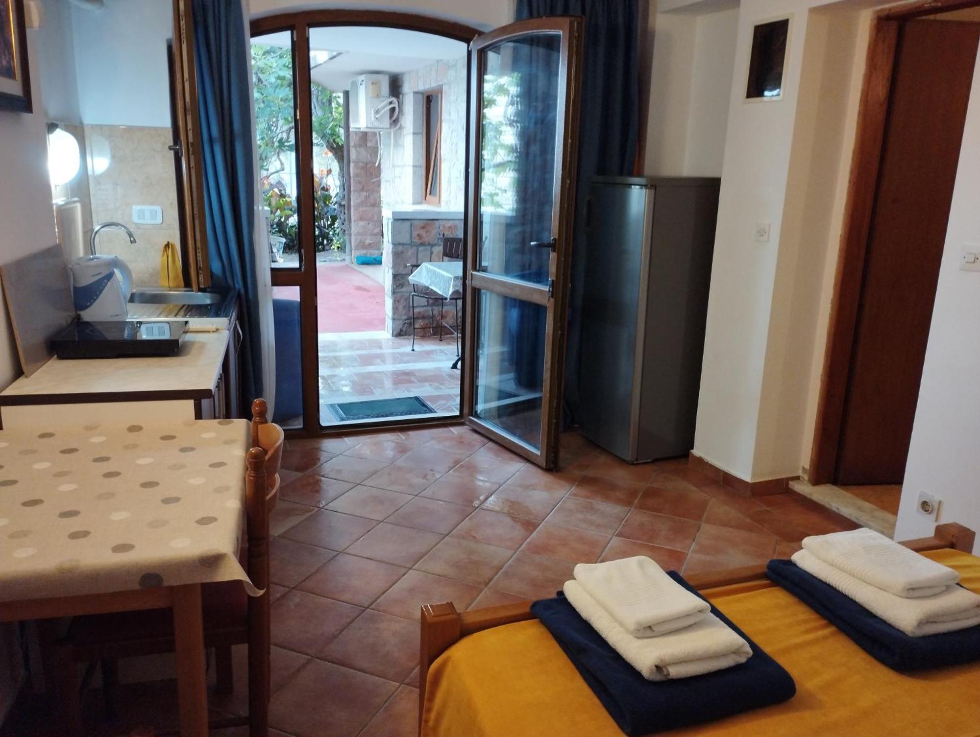 Zoro Apartments Ilha Sveti Stefan Quarto foto