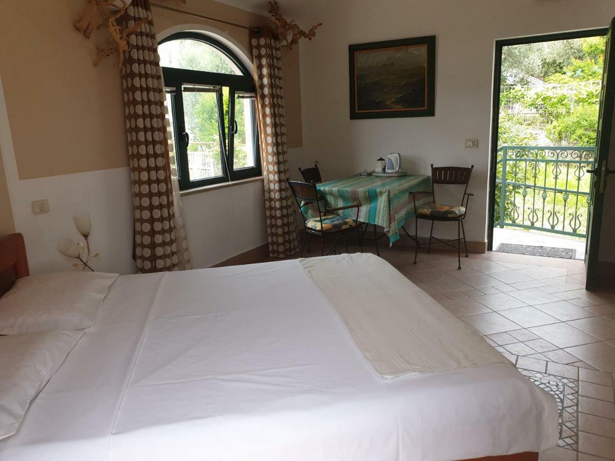 Zoro Apartments Ilha Sveti Stefan Exterior foto